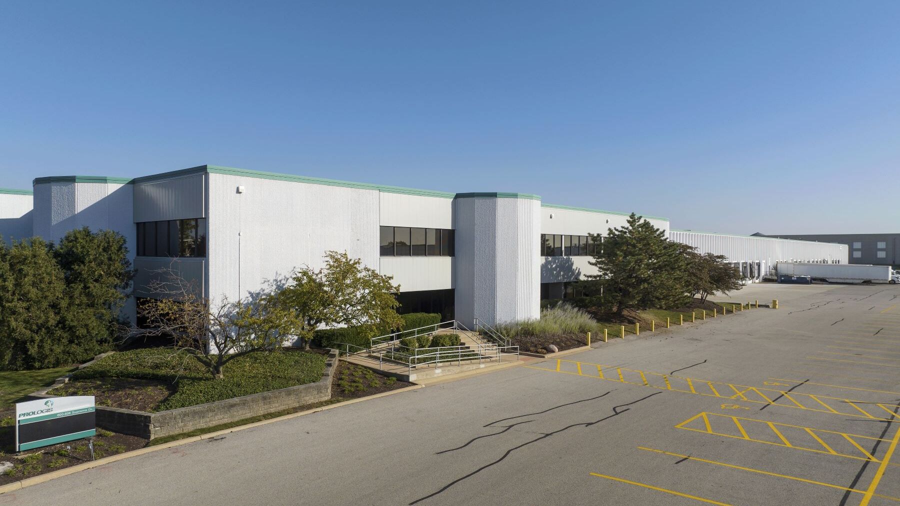 DPM-Prologis-Bensenville-600-Supreme_Bldg-Image.jpg