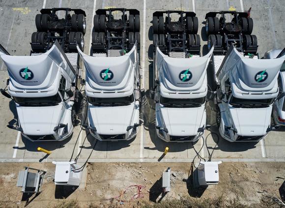 Large_Santa_Fe_Springs_EV_Chargers_02